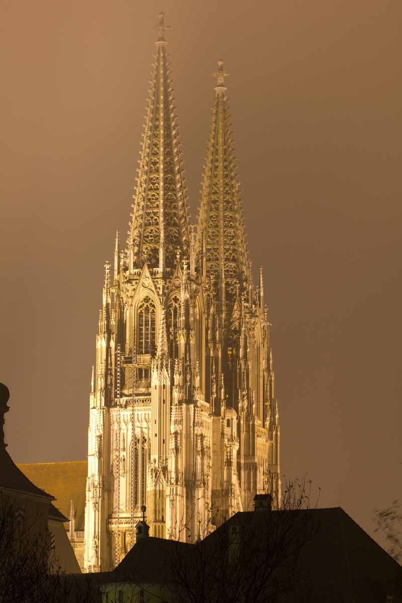 unesco-regensburg-kathedraal-avond-rondreizen.nl