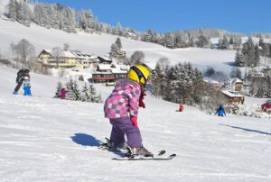skiende kinderen in het Zwarte Woud